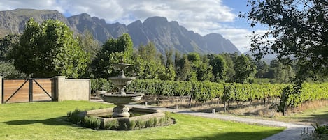 Casa de campo Confort, 2 habitaciones (The Stable) | Vista a la montaña