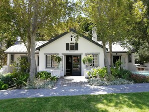 Front of property - Rose Cottage (Franschhoek)