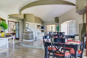 Desayuno bufé gratuito y diario