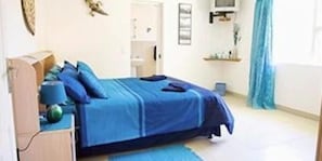 In-room safe, free WiFi