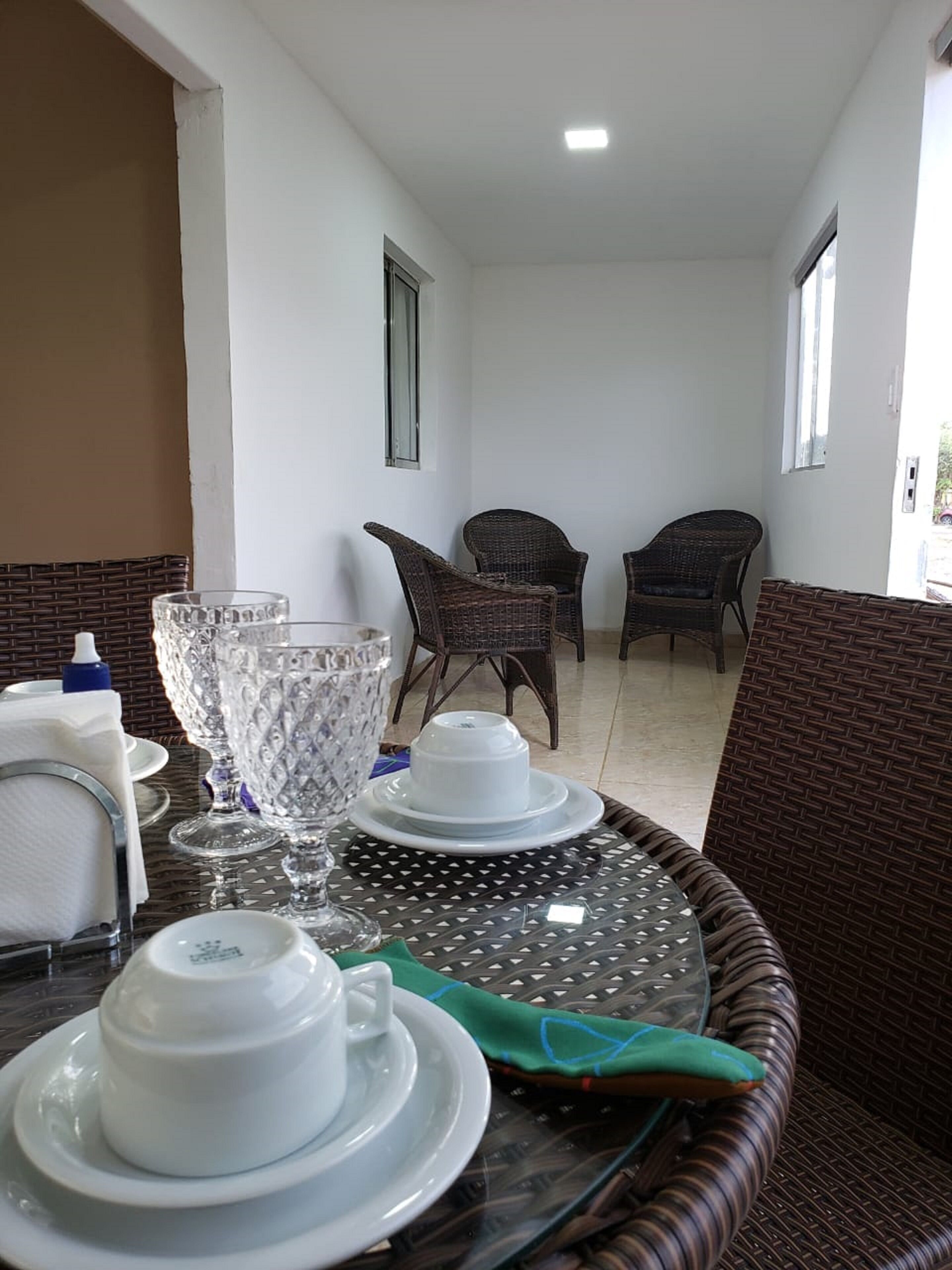 Café da manhã com buffet grátis todos os dias