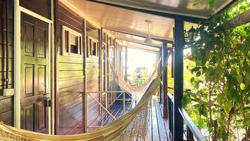 Standard-Dreibettzimmer, 3 Schlafzimmer | Terrasse/Patio