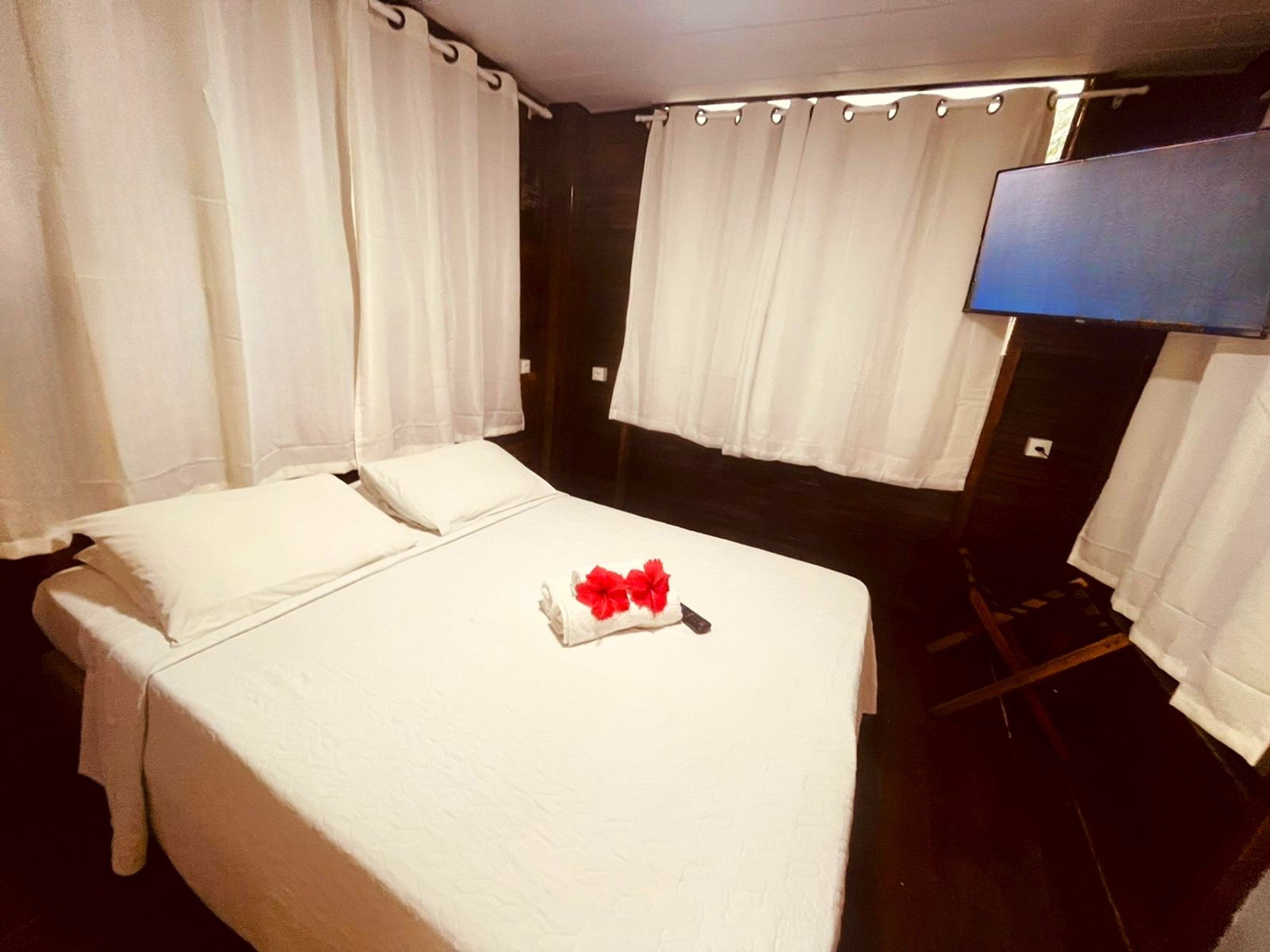 Standard Triple Room, 3 Bedrooms | Minibar, free WiFi