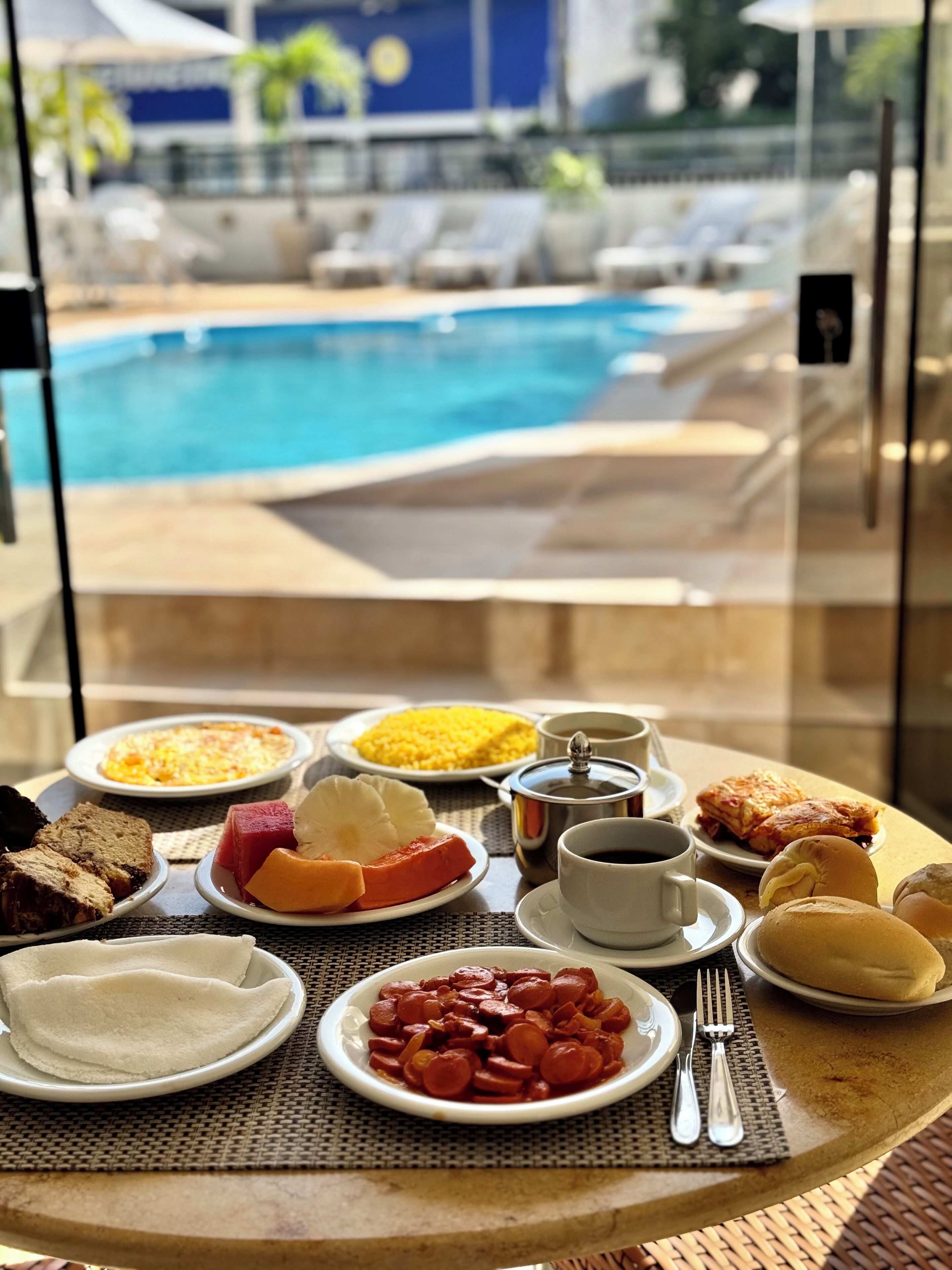 매일 뷔페 무료 아침 식사 포함