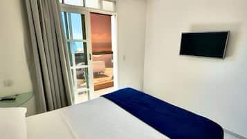 Minibar y ropa de cama