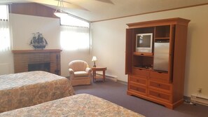 Double Room, 2 Queen Beds