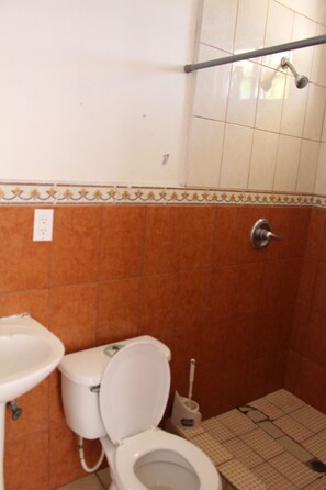 Shower, free toiletries, hair dryer - Departamento Del Real (Ensenada)