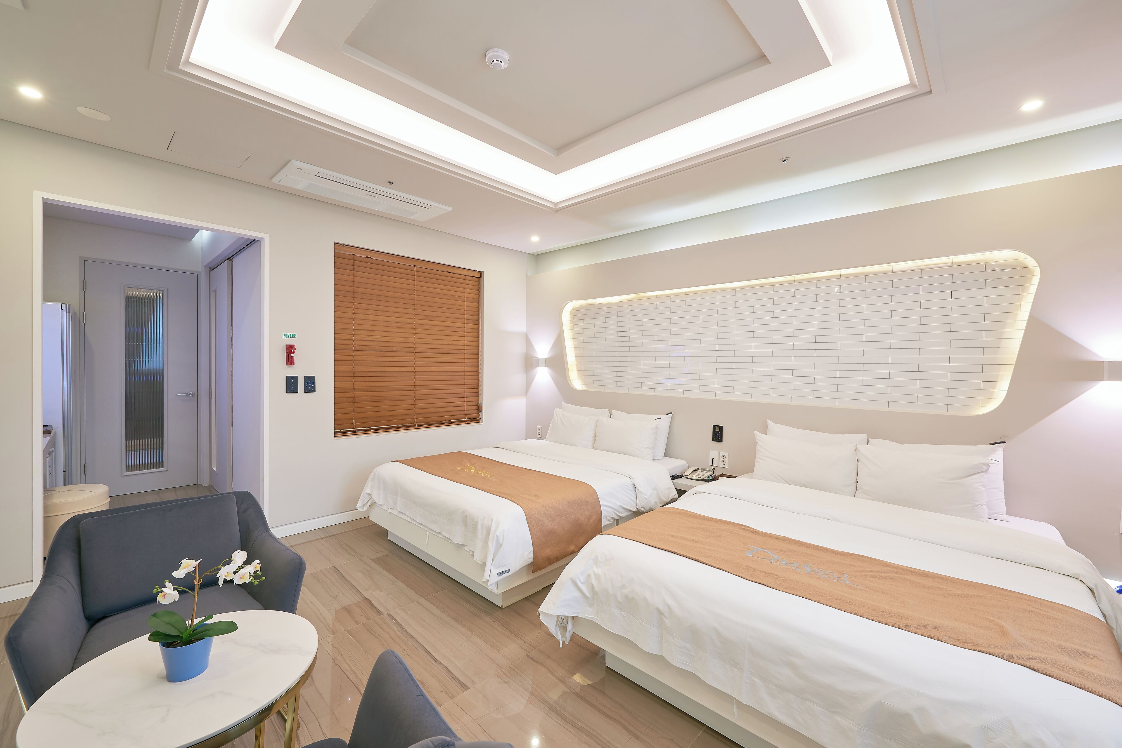 deluxe twin room(lg styler) | 1 bedroom, in-room safe, soundproofing, free wifi