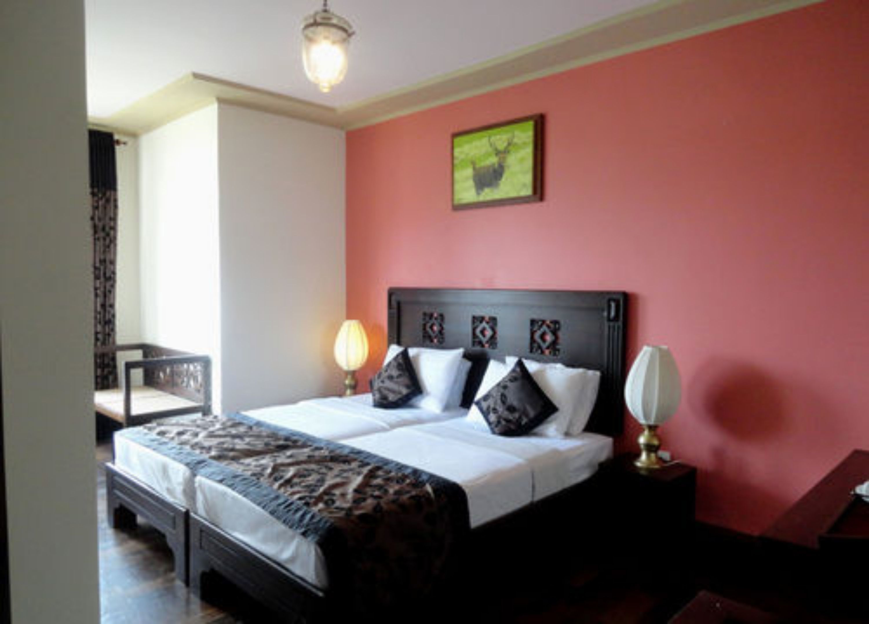 Double Room, Private Bathroom, Lake View | Desk, iron/ironing board, free WiFi