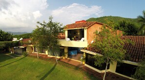 منظر من الجو على ارتفاع عالٍ