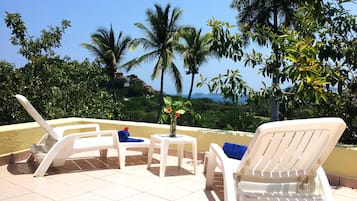 Suite superior, 2 habitaciones | Balcón