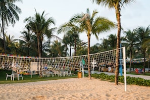 Beach nearby, beach umbrellas, beach towels - Kosmos Apart Hotel (Phu Quoc)