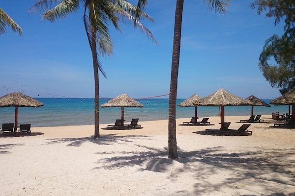 Beach nearby, beach umbrellas, beach towels