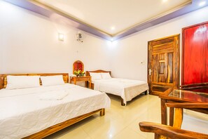 Minibar, desk, blackout curtains, free WiFi - Thanh Trung Hotel (Phu Quoc)