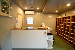 Reception - Weekly SHO Hotel Namba (Osaka)