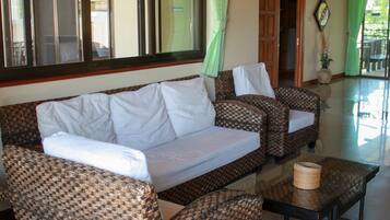 3 Bedrooms House, Private Pool | Living area | Flat-screen TV, DVD player