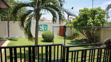 3 Bedrooms House, Private Pool | Balcony