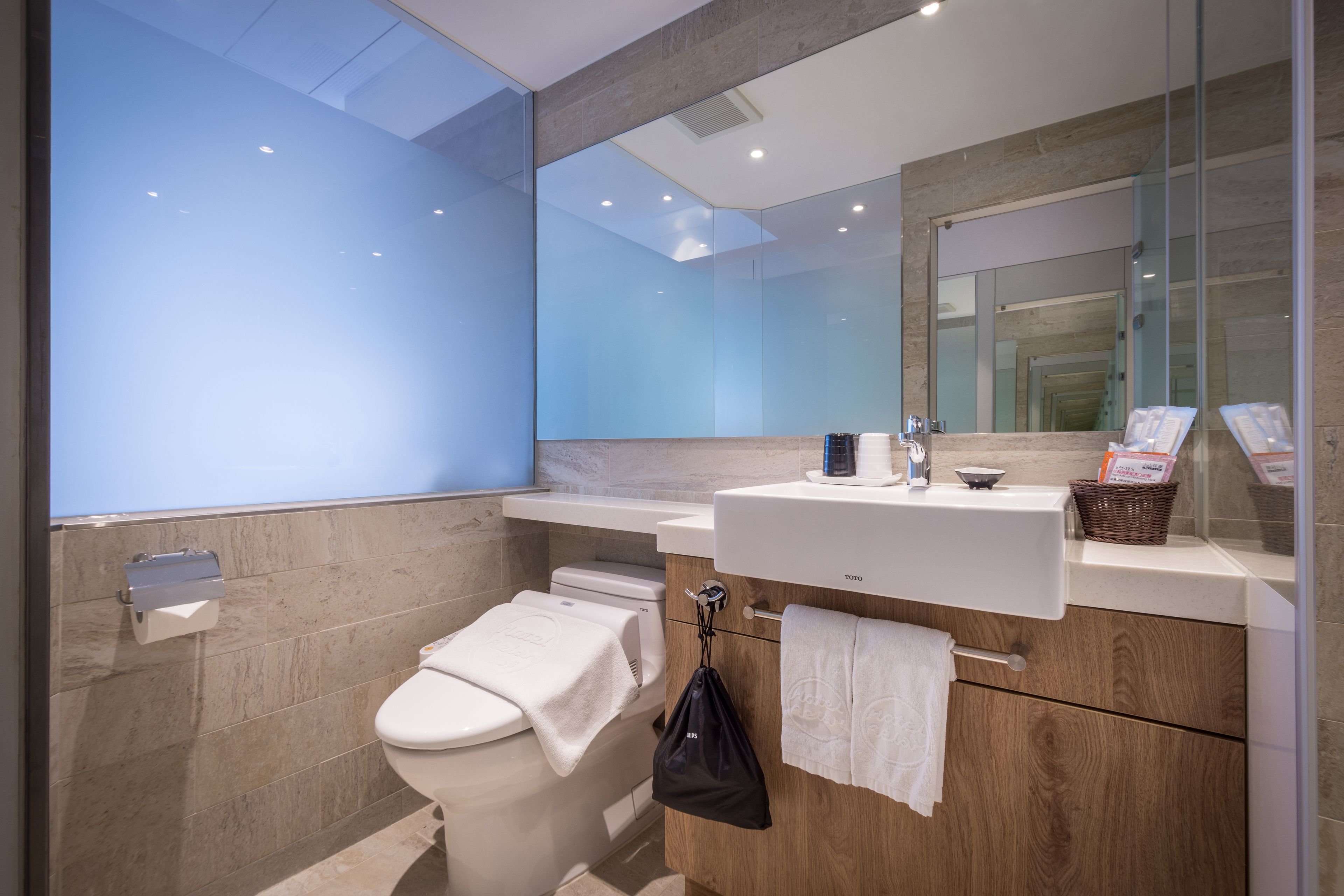 shower, hydromassage showerhead, hair dryer, slippers