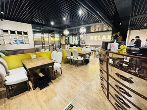 Restaurant - Hotel Relax V (Taipei)