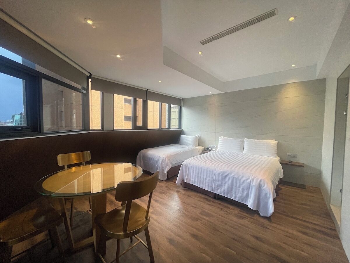 Executive-værelse til 3 personer - ikke-ryger | 1 soveværelse, premium-sengetøj, dundyner, Select Comfort-senge