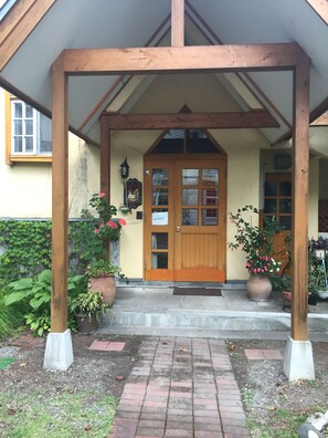 Property entrance - Happy Talk (Hakuba)