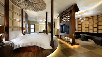 Couette en duvet d'oie, surmatelas, minibar, décoration personnalisée