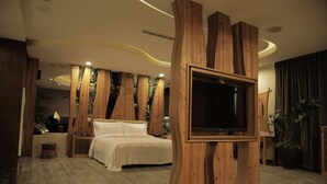 ห้องเพรสซิเดนเชียลสวีท | เครื่องนอนระดับพรีเมียม, มินิบาร์, โต๊ะทำงาน, ผ้าม่านกันแสง