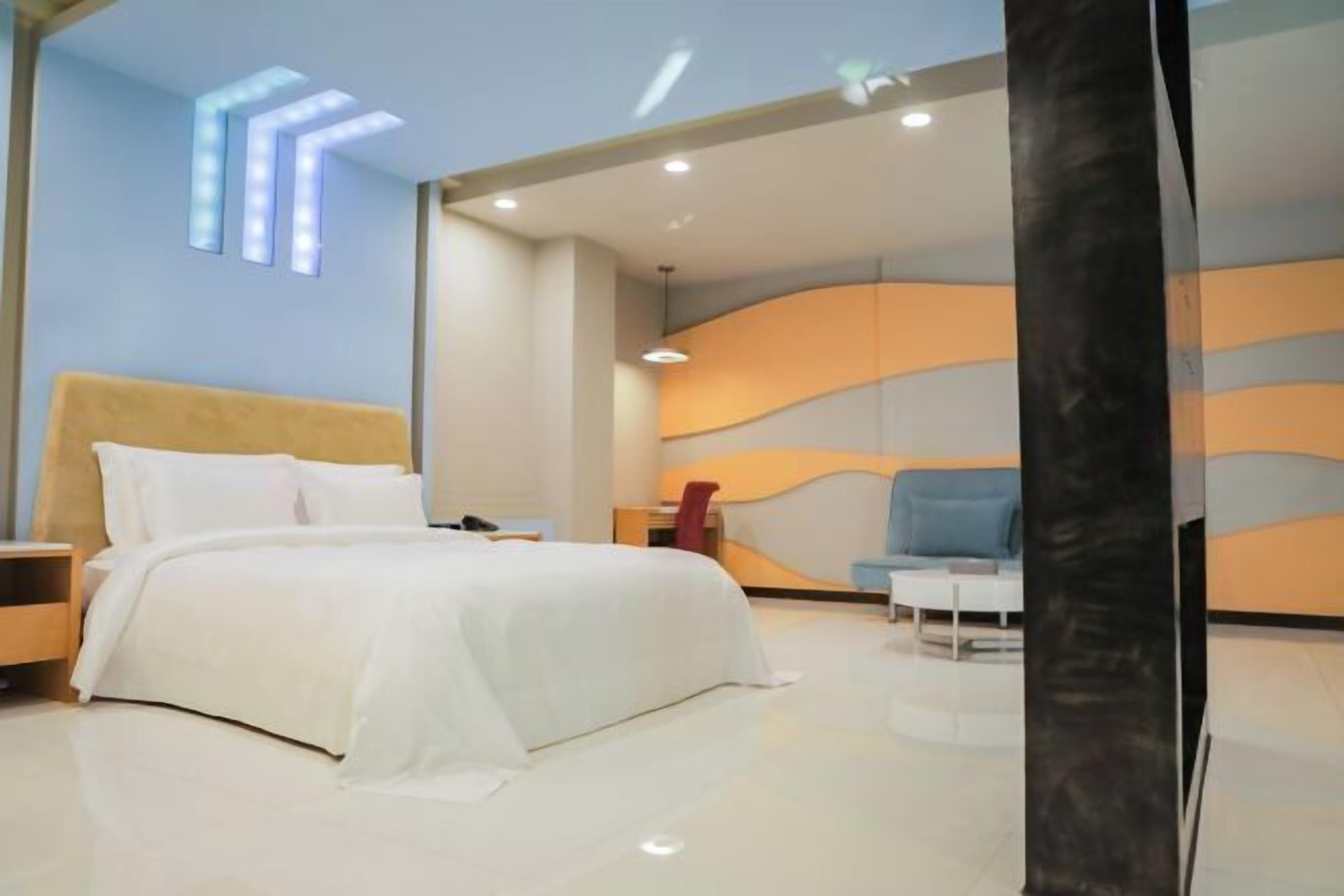 Literie de qualité supérieure, minibar, décoration personnalisée