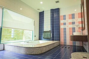 Grand Double Room | Bathroom | Shower, free toiletries, hair dryer, slippers - OHYA Chain Boutique Motel-Xinying (Tainan)