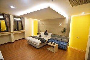 ห้องสแตนดาร์ดดับเบิล | ผ้าม่านกันแสง, เตียงเสริม/  เปล, Wi-Fi ฟรี