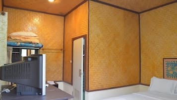 Bungalow | Free WiFi