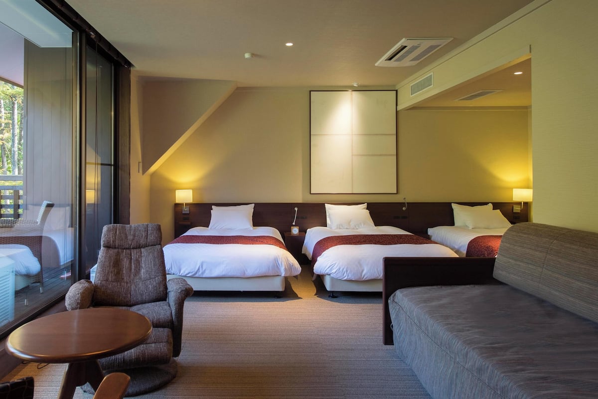 ห้องดีลักซ์ทริปเปิล, ปลอดบุหรี่, ระเบียง | Wi-Fi ฟรี