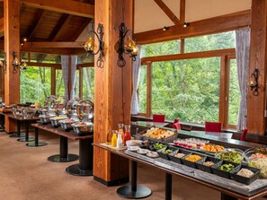Daily buffet breakfast for a fee