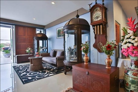 Sala de estar en el lobby