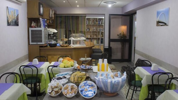 Breakfast area - Hotel Saint Lorenz (Reggio nell'Emilia)