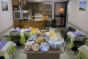 Breakfast area - Hotel Saint Lorenz (Reggio nell'Emilia)