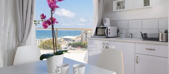 Beach View Apartments And Studio