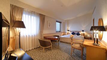 Deluxe Double Room, Non Smoking | Free WiFi, bed sheets