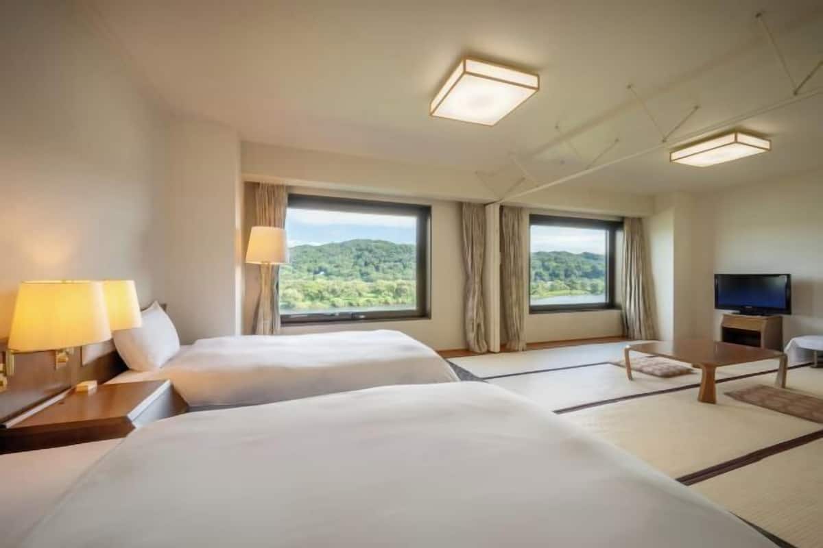 1 habitación, cortinas blackout, wifi gratis y ropa de cama