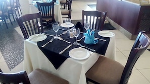 Breakfast, lunch, dinner served; international cuisine