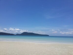 Unclassified image, 5 of 86, button - Home Stay Resort (Koh Rong Sanloem)