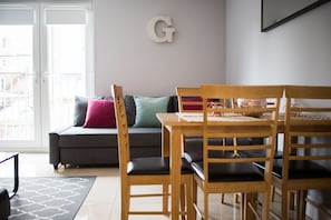 Superior Apartment, 2 Bedrooms | Living area | Flat-screen TV, DVD player - Giant Serviced Apartments (Belfast)