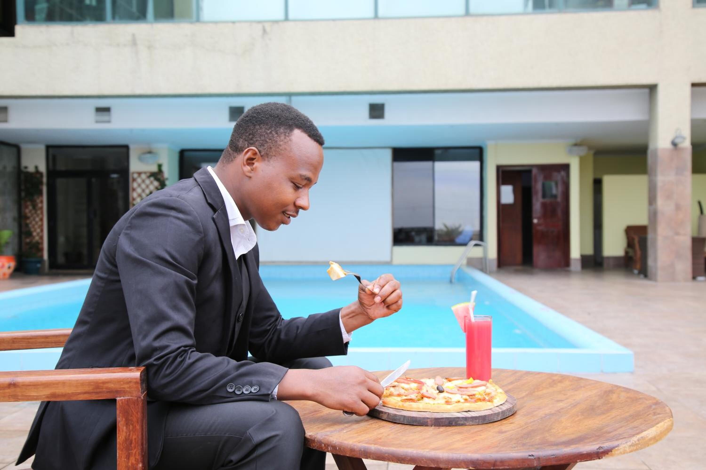 Breakfast, lunch, dinner served; international cuisine 