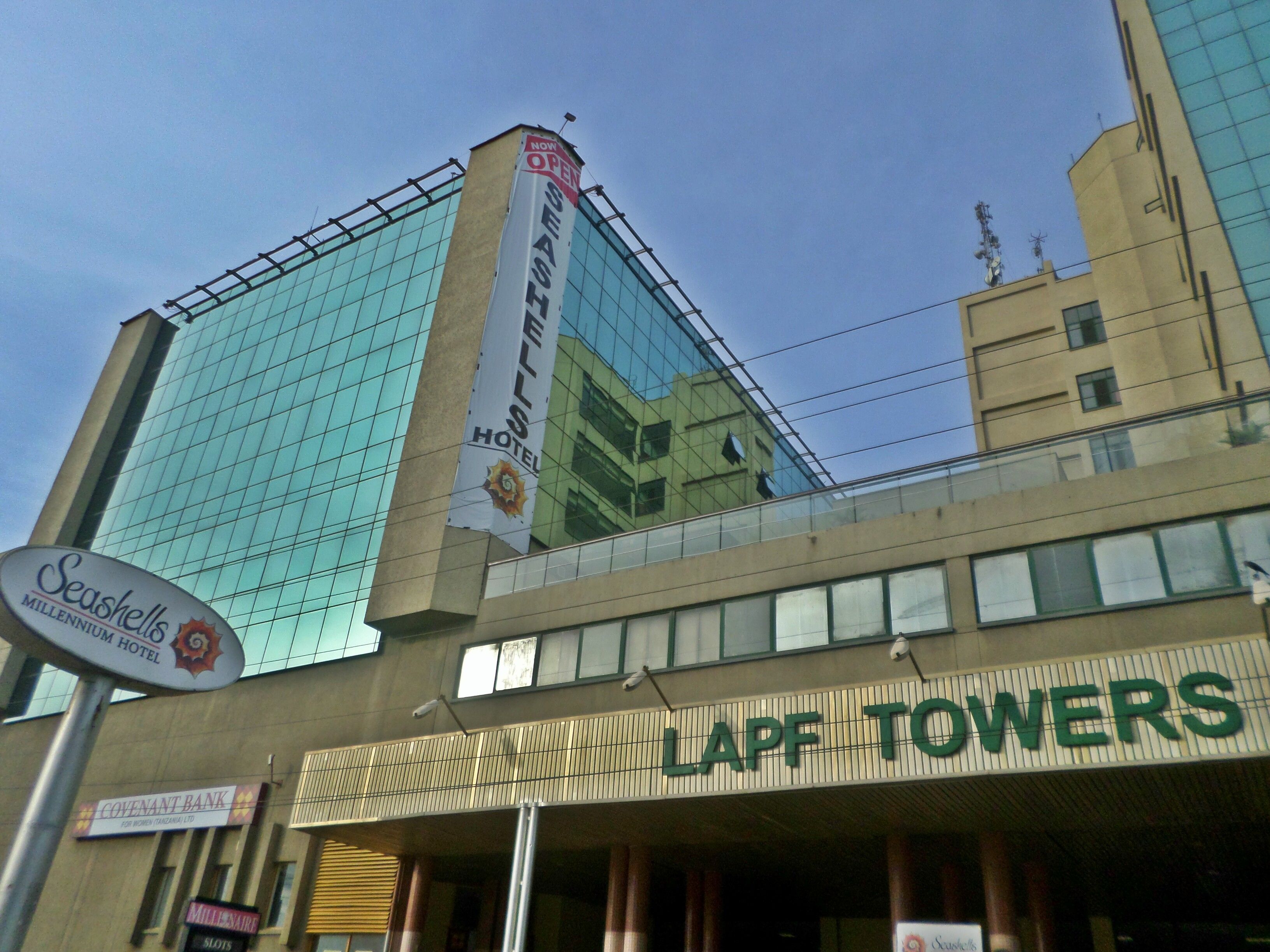 واجهة المنشأة