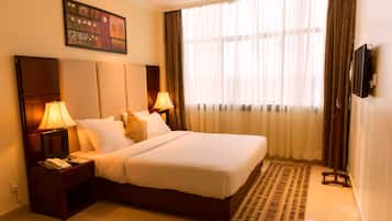 In-room safe, desk, blackout drapes, soundproofing