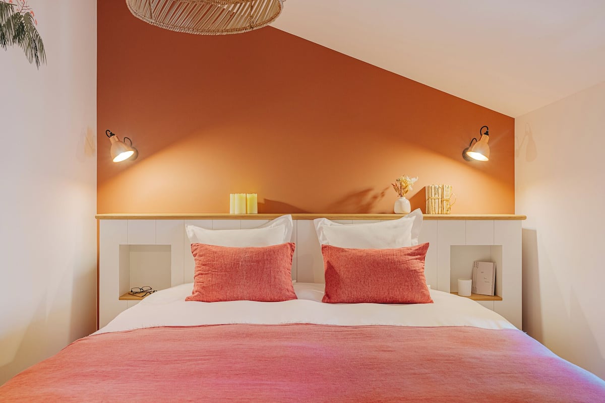 In-room safe, individually decorated, desk, free WiFi