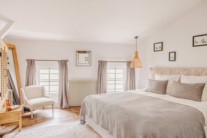 In-room safe, desk, soundproofing, WiFi (free) - Logis de la Cadène (Saint-Émilion)