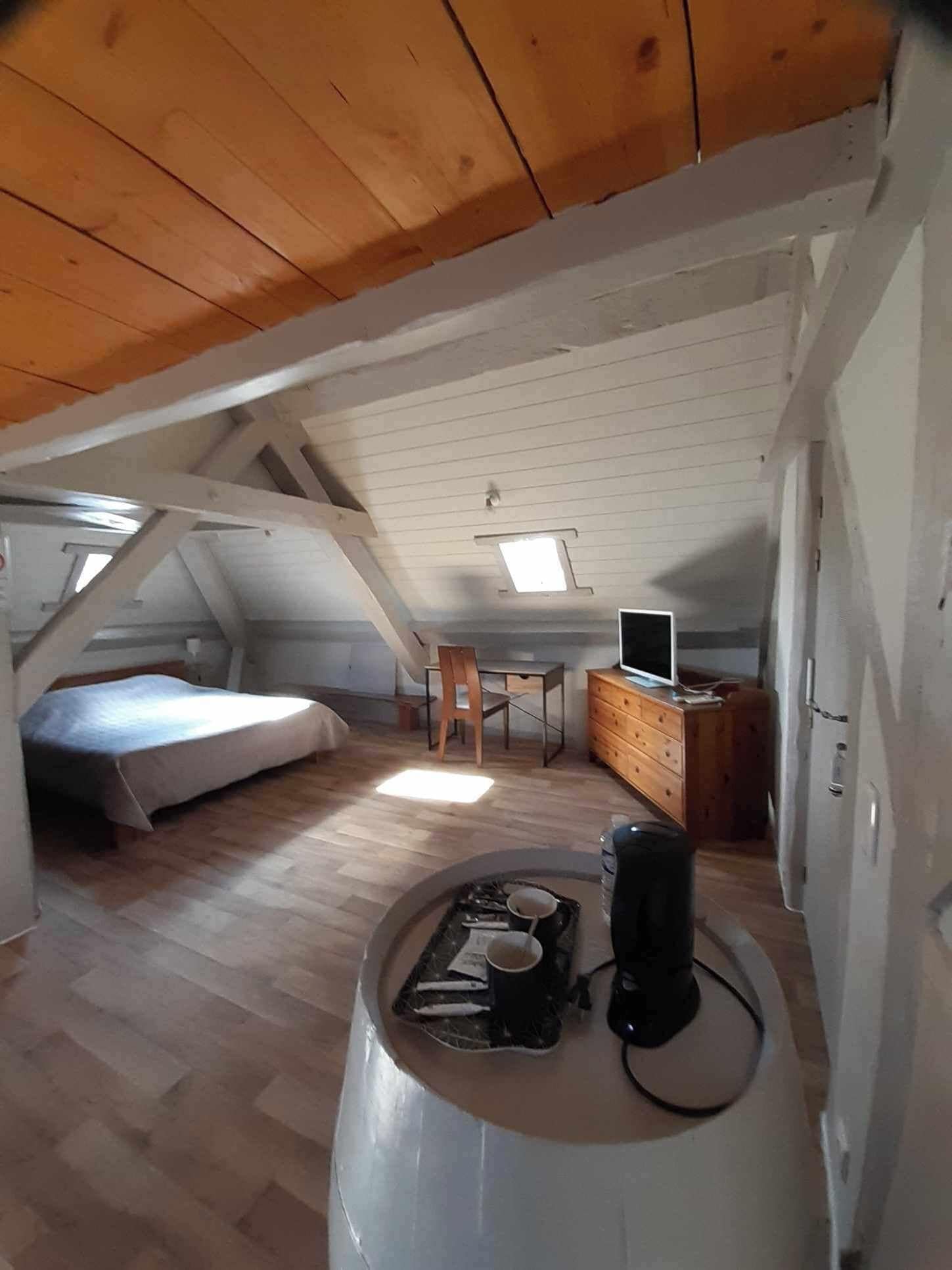 Chambre Double (Lucine) | Décoration personnalisée, ameublement personnalisé, bureau