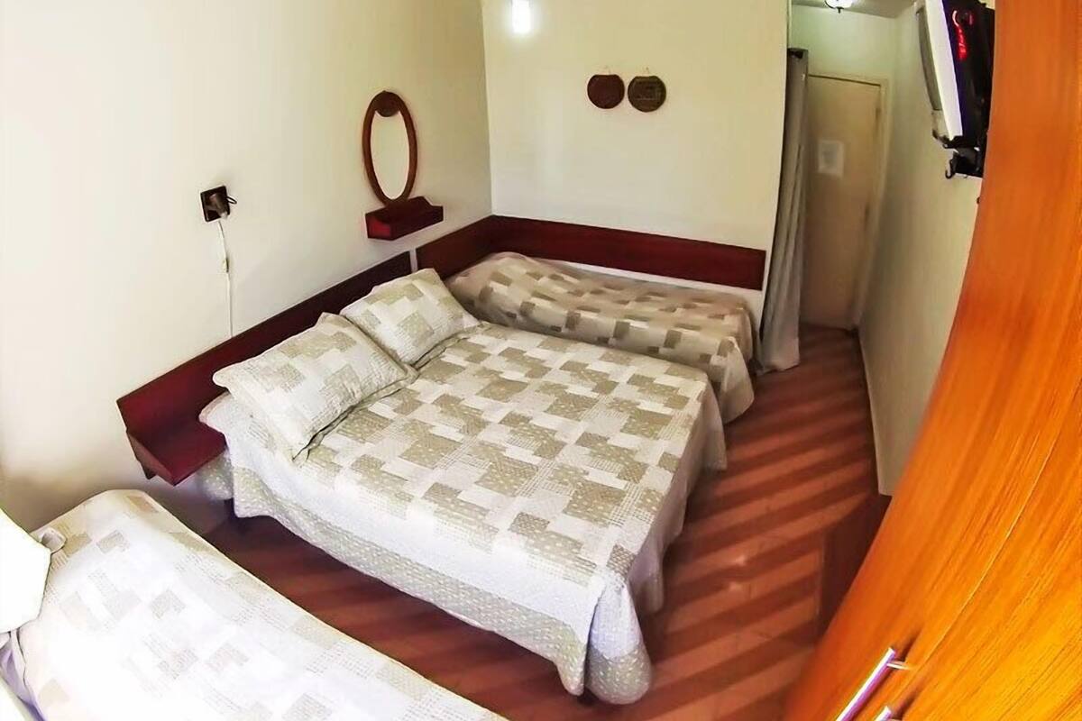 Minibar, cortinas blackout y wifi gratis