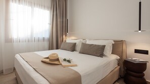 Standard Room | Premium bedding, memory foam beds, soundproofing, iron/ironing board - Hotel Sphinx (Naxos)